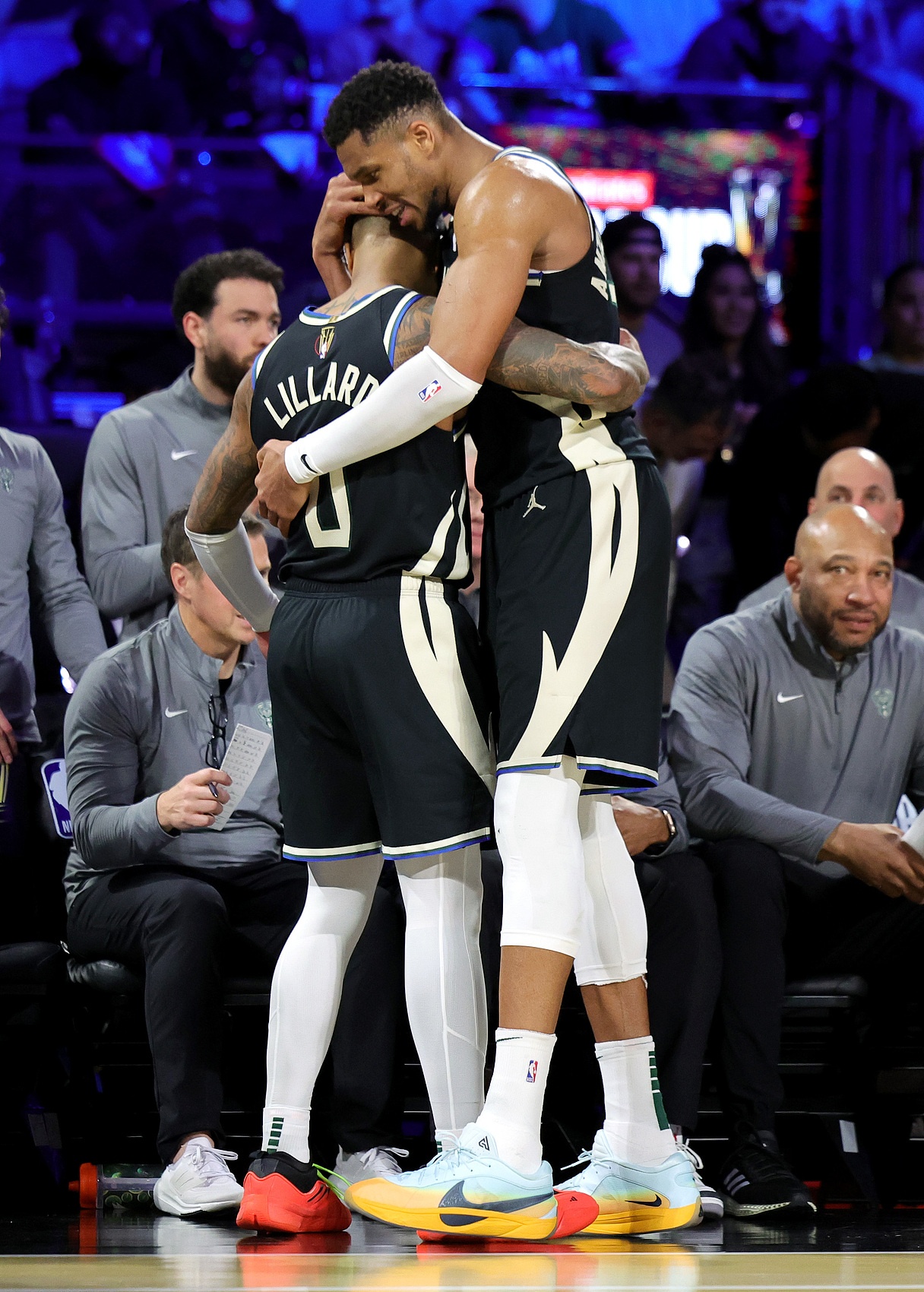 九游 -关于密尔沃基雄鹿发布备战花絮，加时末段强势反弹，亚冠任务艰巨，轮换策略成焦点的信息